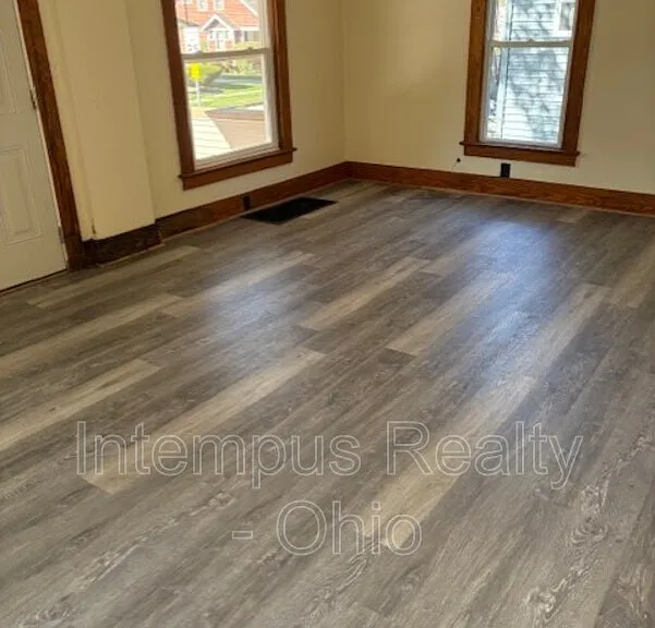 1151 Kenilworth Ave SE — Photo 5