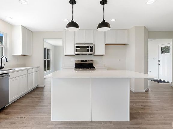 7th image of this home