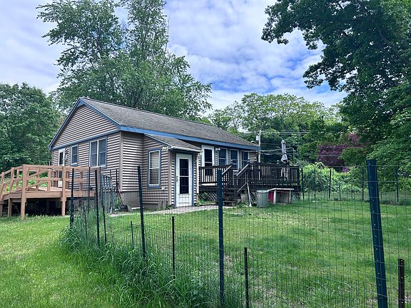 3rd image of 17 Shirley Rd