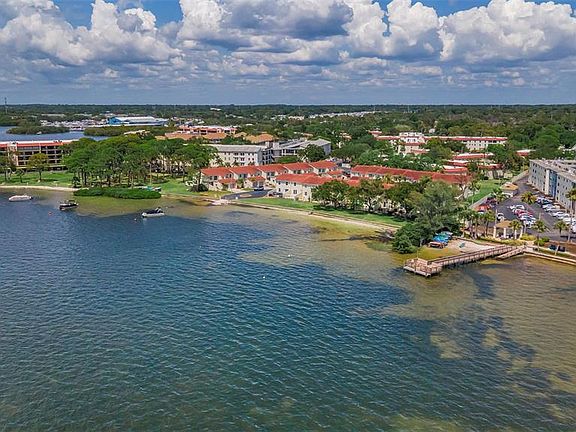 3rd image of 2700 Bayshore Blvd APT 525