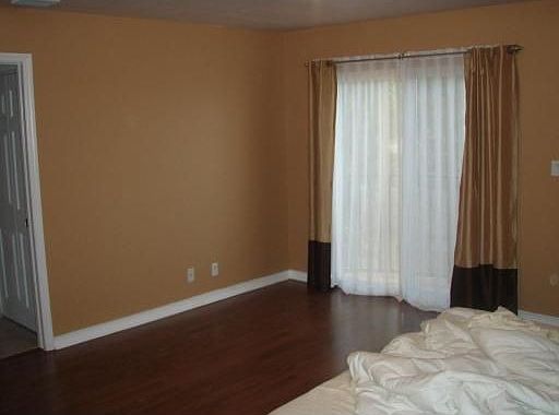 5th image of 2943 SW 18th Ter #13