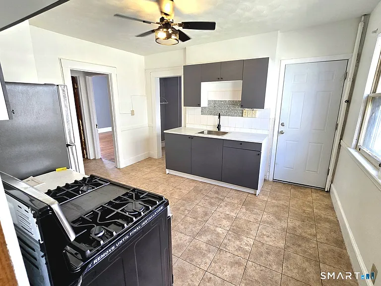70 Monroe St #2 — Photo 3