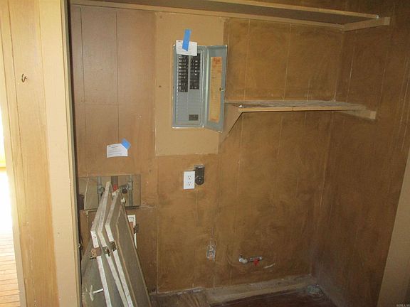 15th image of this home