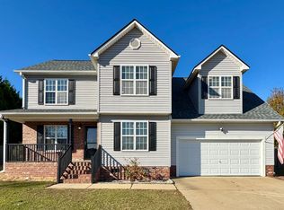 231 Scotland Dr, Spring Lake, NC 28390