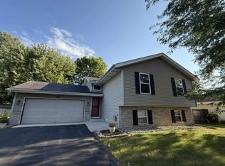 4011 Tesa Rd, Rockford, IL 61109