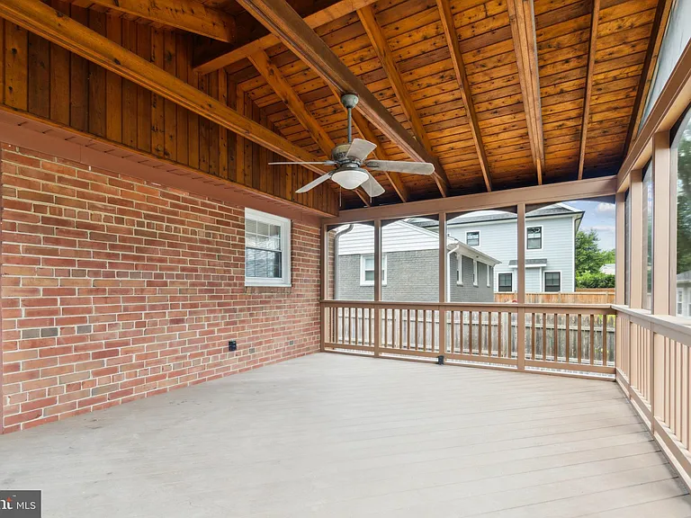 9923 Mayfield Dr — Photo 24