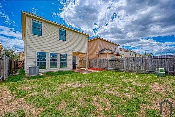 18210 Amalfi Coast Dr — Photo 48