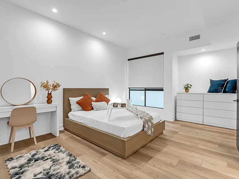 178 S Euclid Ave #310 — Photo 19