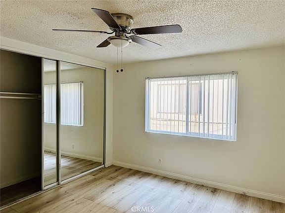 5th image of 4830 Canoga St #4830E