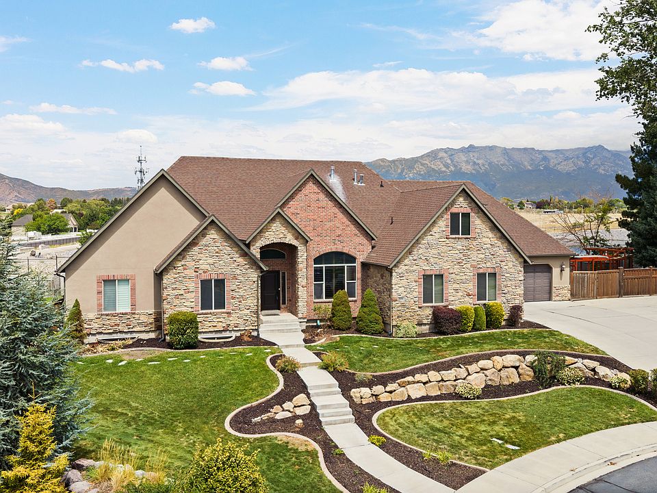 1st image of 886 W Canyon View Ct