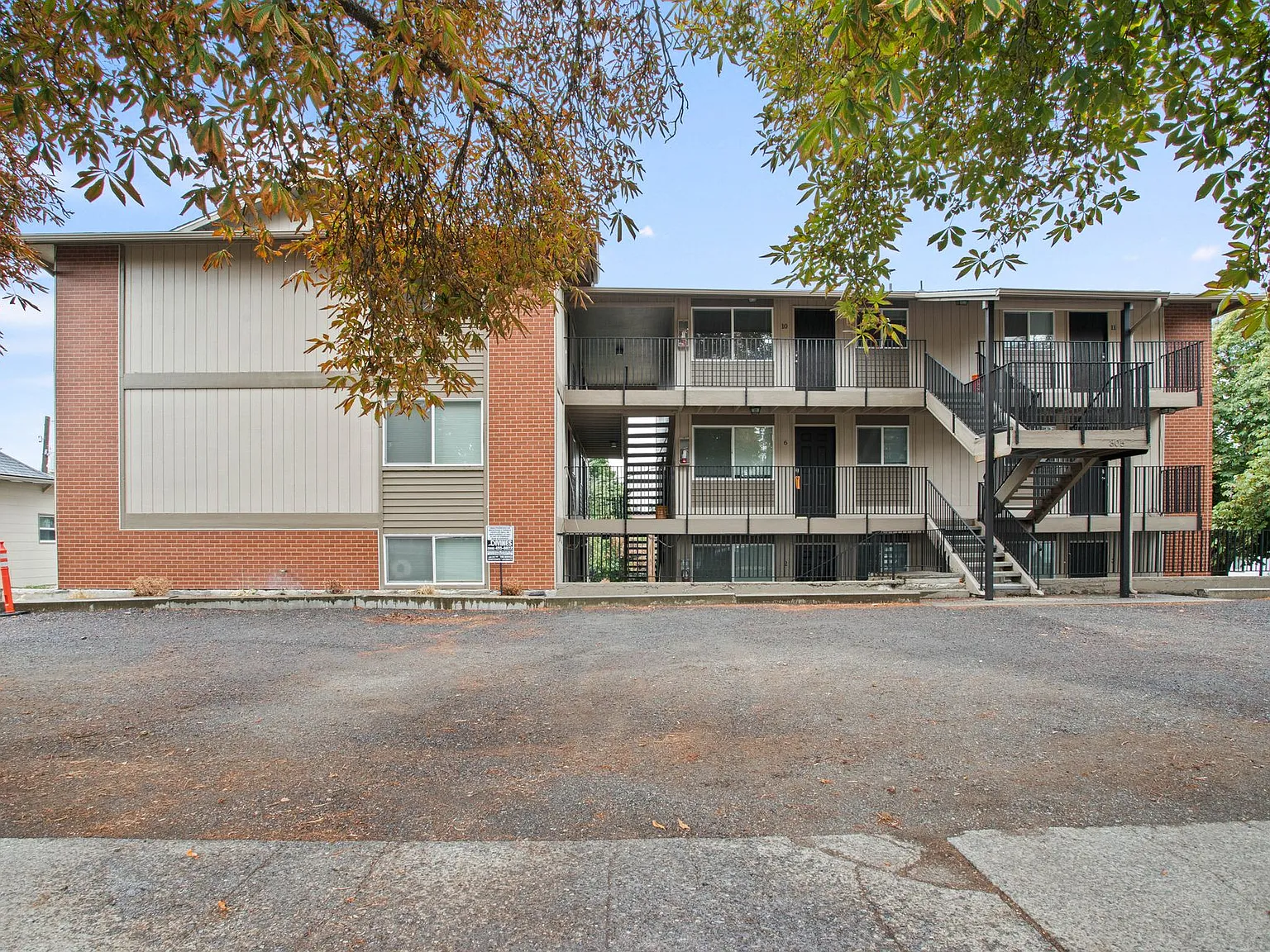 Campus View Apartments near EWU! — Photo 4