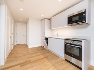 162 Summer St APT 33, Somerville, MA 02143