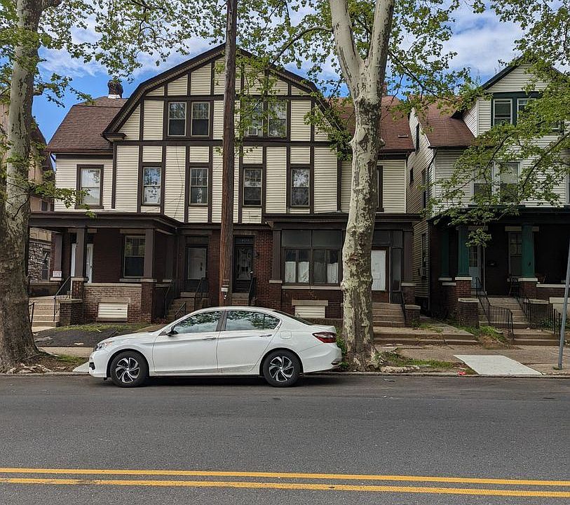 1st image of 1912 Market St #2R