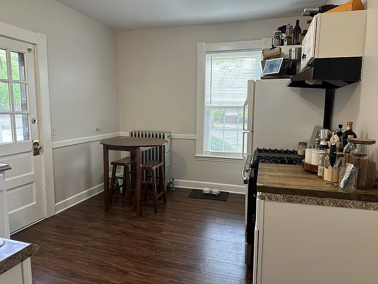145 Sylvan St #1 — Photo 2