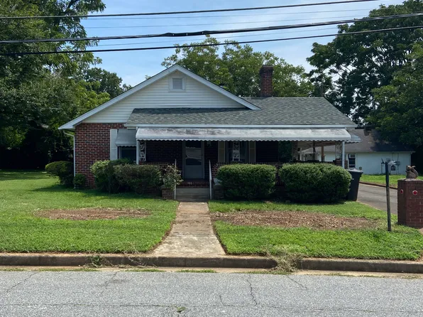 3525 Rosemont Ave, Winston Salem, NC 27127