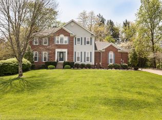 2010 Meadowbrook Dr, La Grange, KY 40031
