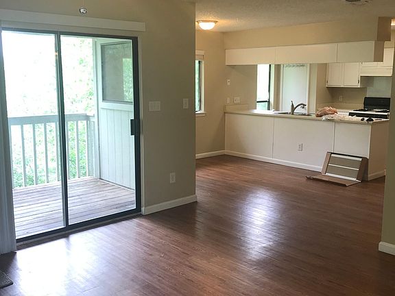 5th image of 1712 Barton Hills Dr #B