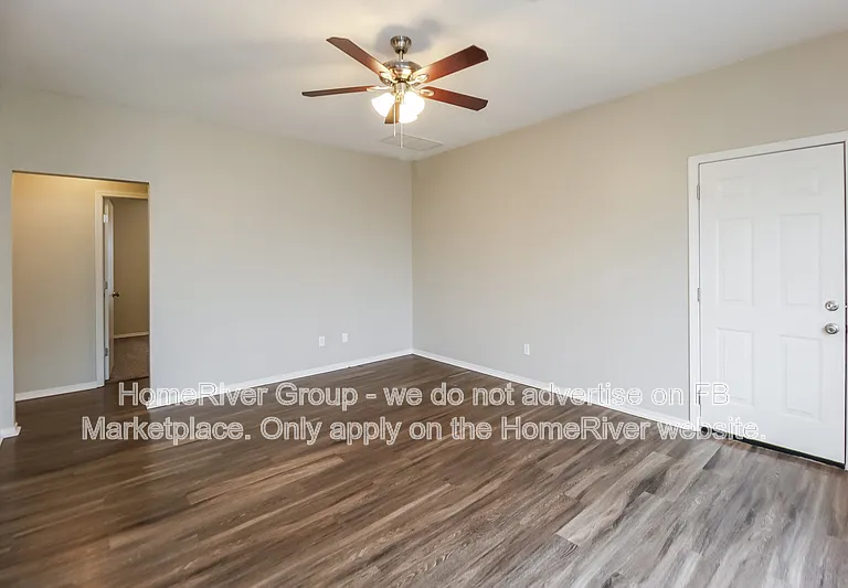 12501 SW 15th Ter — Photo 3
