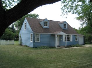 475 Golf Rd, Crystal Lake, IL 60014