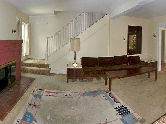 3rd image of 2352 Belleview Ave