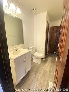 404 Bayberry Ct — Photo 9