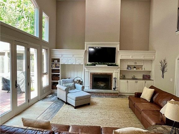 4th image of 3468 Old Hickory Ln