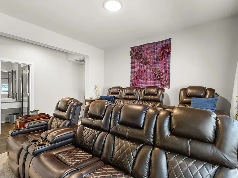 4808 Amherst Way SW — Photo 8
