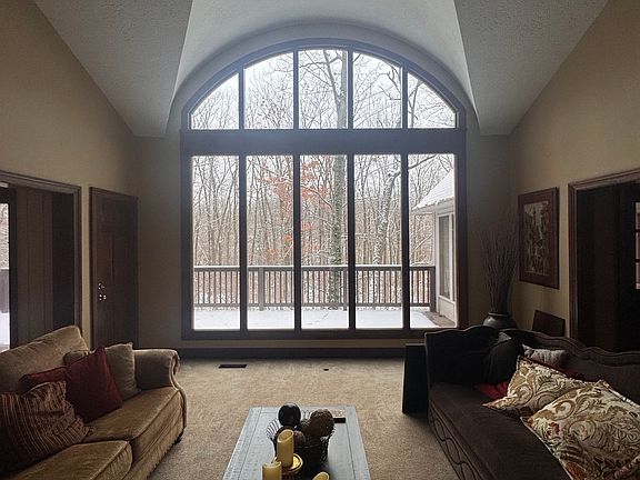 3rd image of 908 Tamarack Circle South Dr