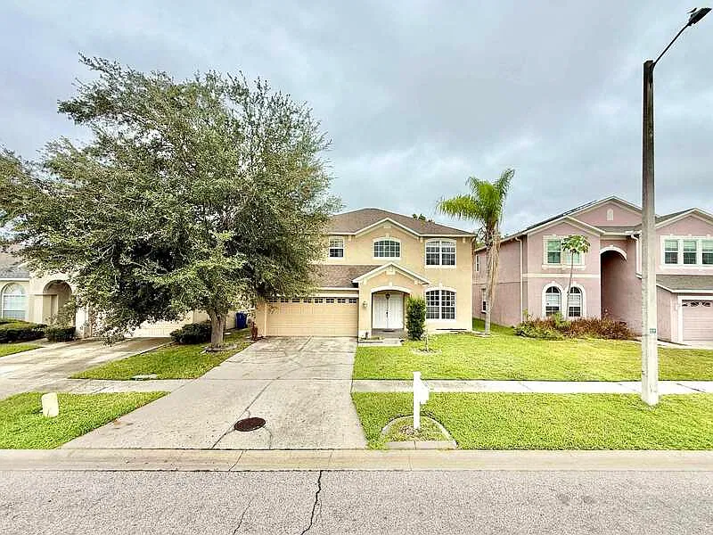 4 bed, 3.0 bath, 2516 sqft, $3,095 — Photo 3