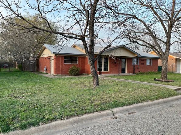 1309 Westview Dr, Gatesville, TX 76528