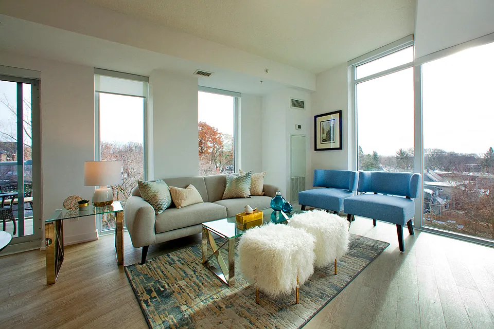 BEACHHill Apartments — Photo 1