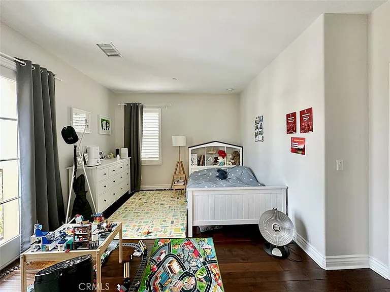 108 Cordial — Photo 29