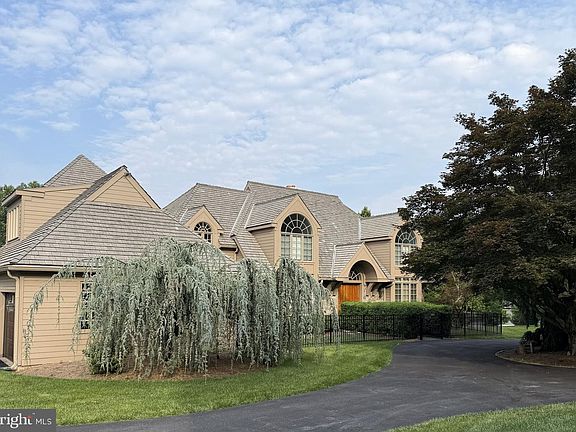 2nd image of 2220 Bodine Rd