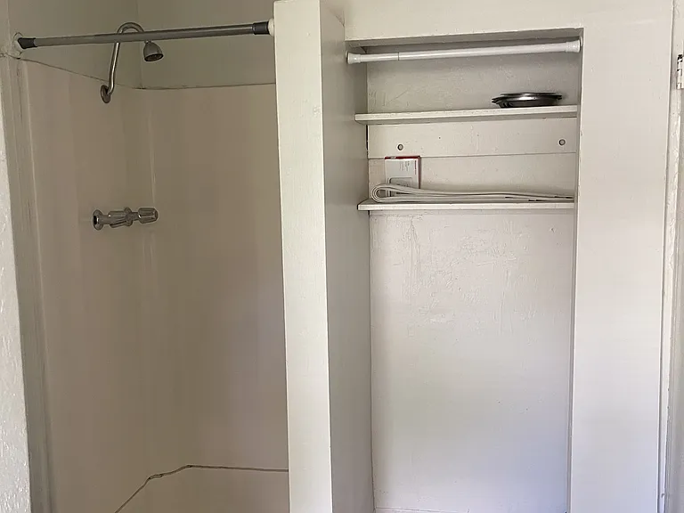 914 W Glendale Ave #2 — Photo 4
