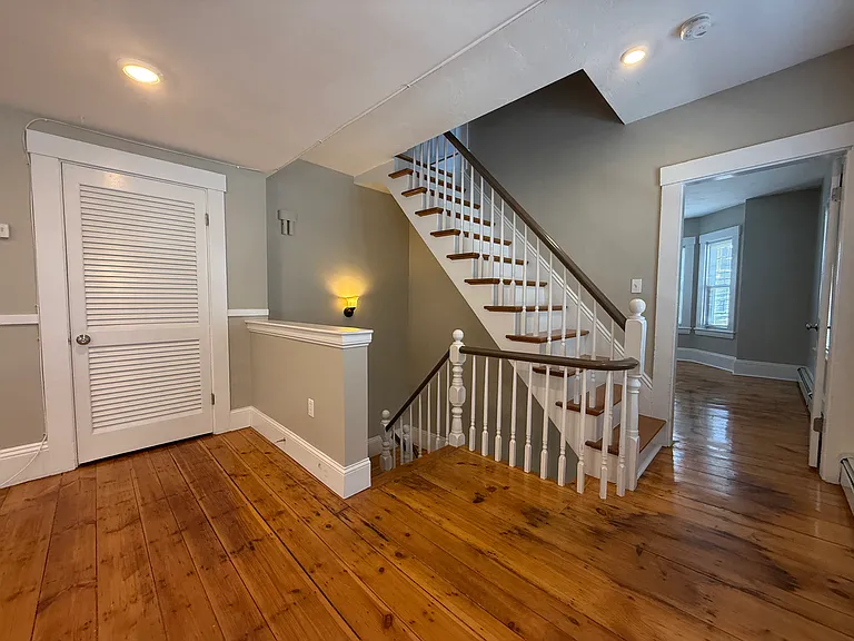 165 Chestnut St #2 — Photo 8