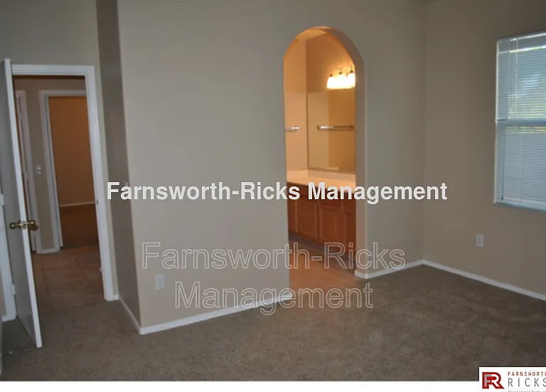 1575 S Jacana Ln — Photo 5