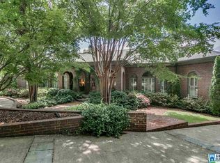 211 Smyer Ter, Vestavia Hills, AL 35216