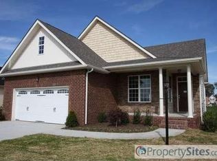 360 Sea Biscuit Dr, Gallatin, TN 37066