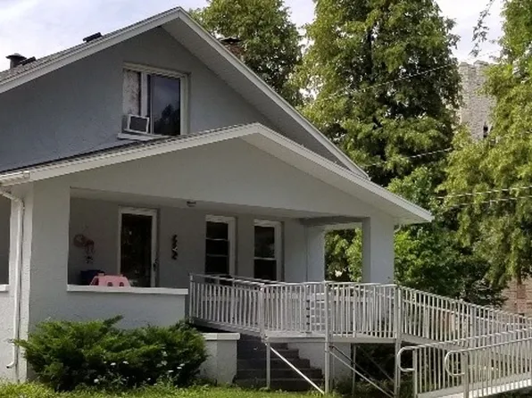 1102 Chicago St, Green Bay, WI 54301