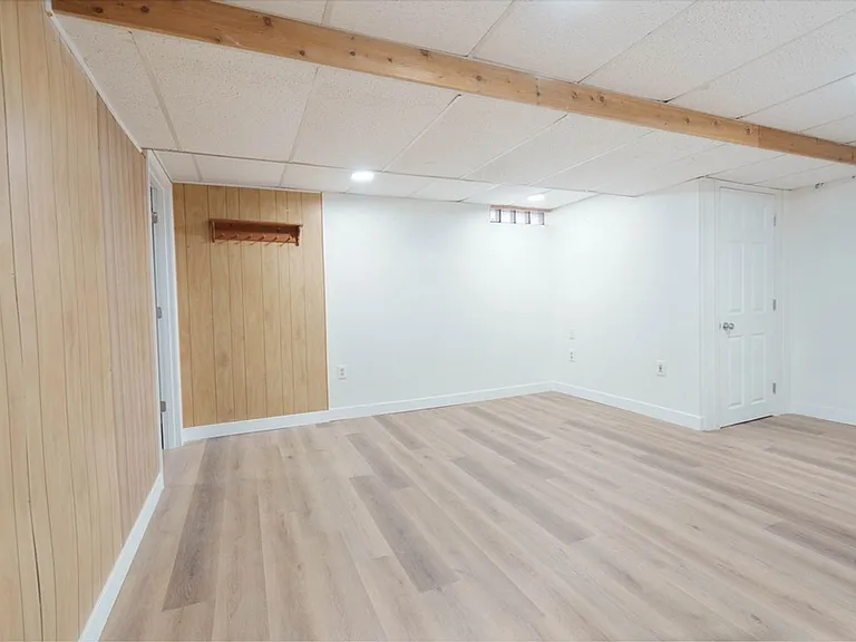 2303 Main St — Photo 27