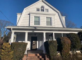 10-22 Bay 24 St, Far Rockaway, NY 11691