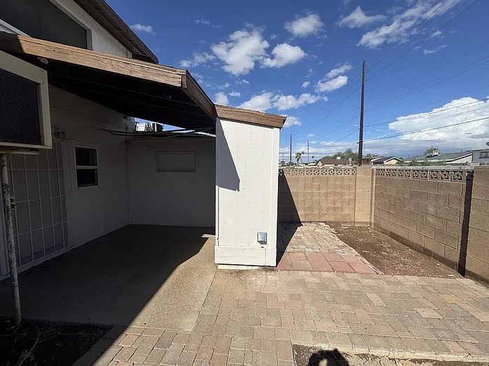 3 bed, 1.5 bath, 1050 sqft, $1,295 — Photo 2