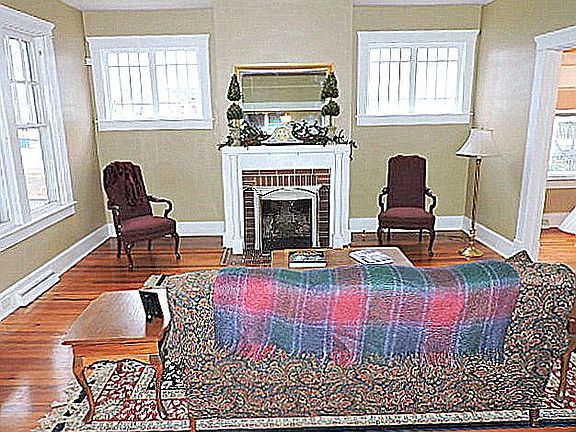 5th image of 130 College Ave