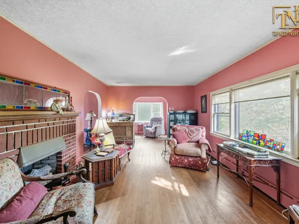 310 Brighton Avenue image 15 of 29