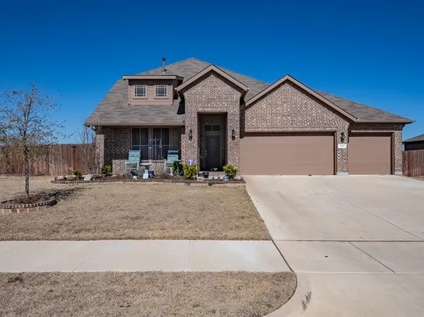 504 Dunster Ln, Saginaw, TX 76131