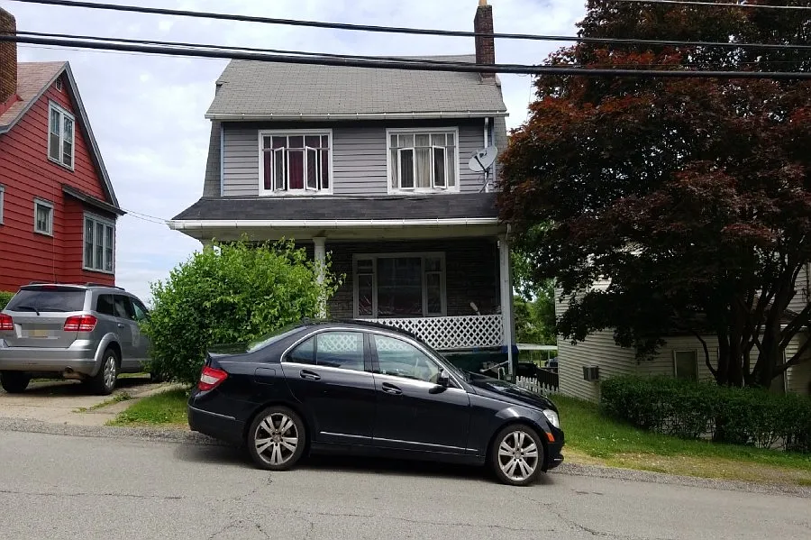 3323 Duquesne Ave photo 1