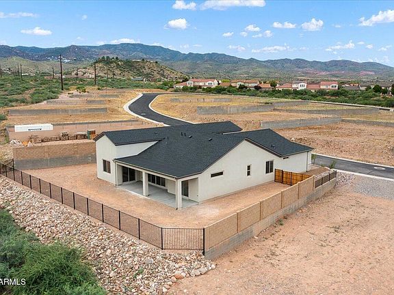 4th image of 543 Cleopatra Hill Road