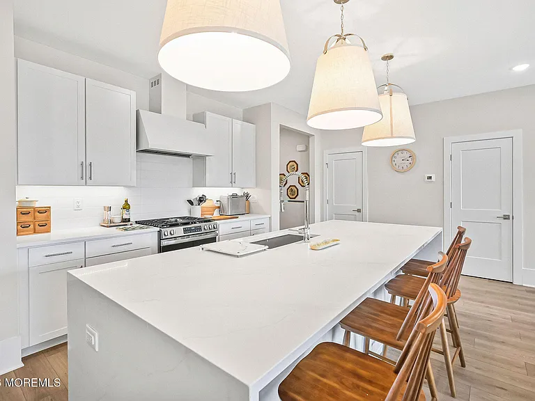 4039 Heron Dr — Photo 13