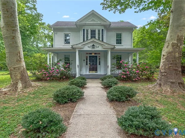 3952 Irvington Rd, Irvington, VA 22480