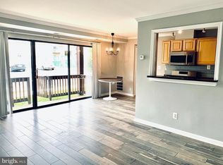 2754 Hollywood Rd #54/101, Falls Church, VA 22043